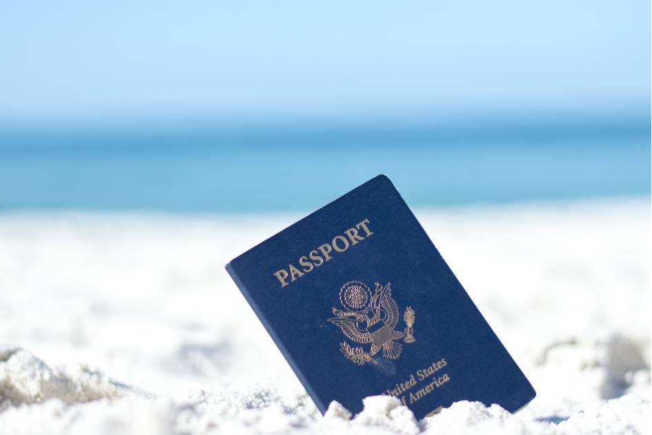 Фото американского паспорта и получение гражданства США после рождение ребенка
