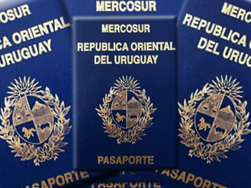 Так выглядит паспорт гражданина Уругвая